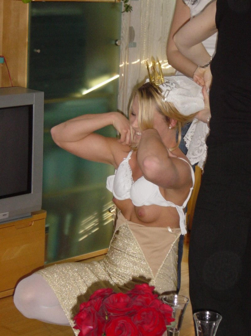 Обнажения на свадьбе