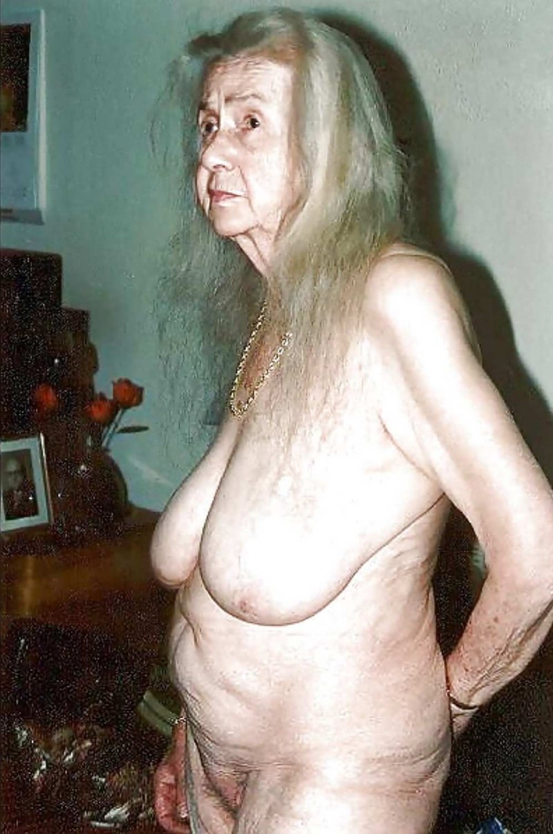 Бабульки с большими молочными сиськами