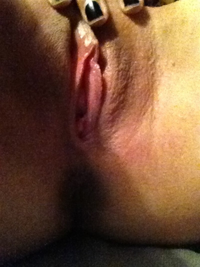 Русские шалавы с надписями