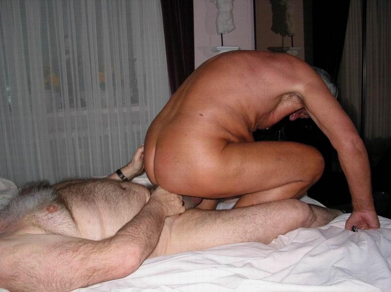 Голые зрелые мужчины частное