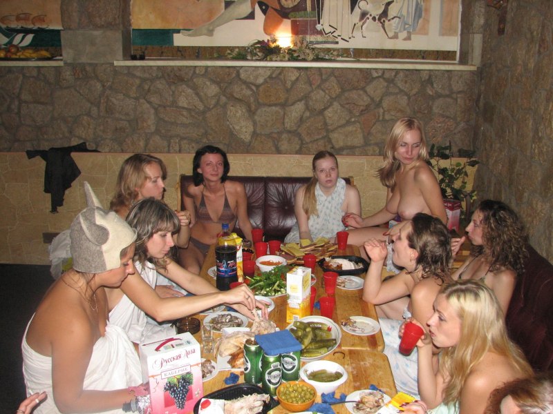 Групповая оргия в сауне