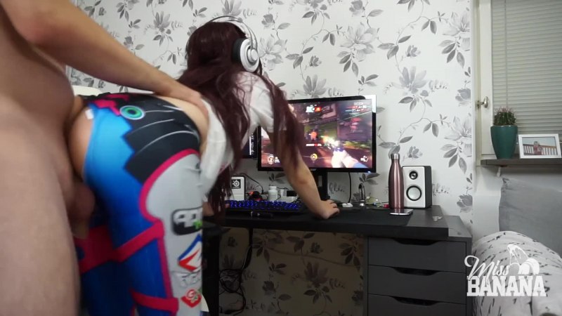 Порнозвезда стримерша