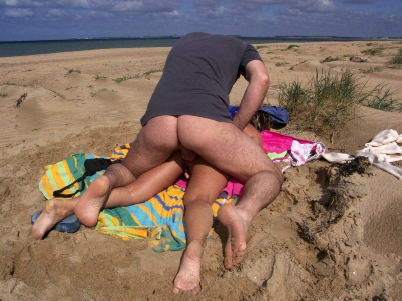 Трах жены на пляже частное