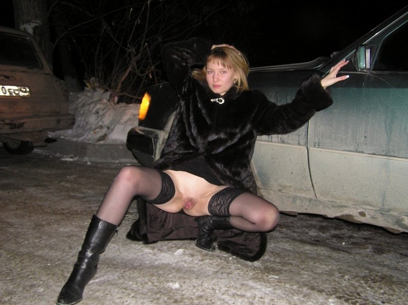 Пьяные в чулках без трусов