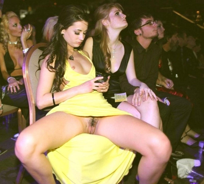 Без трусов на вечер нке