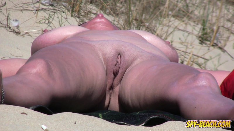 Ебля на пляже крупным планом