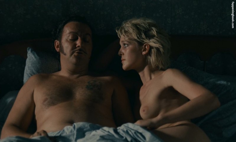 Аньес Сораль эротические фото