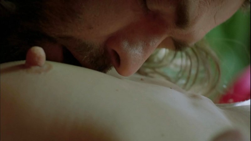 Голая Мила Йовович в фильме Калибр 45